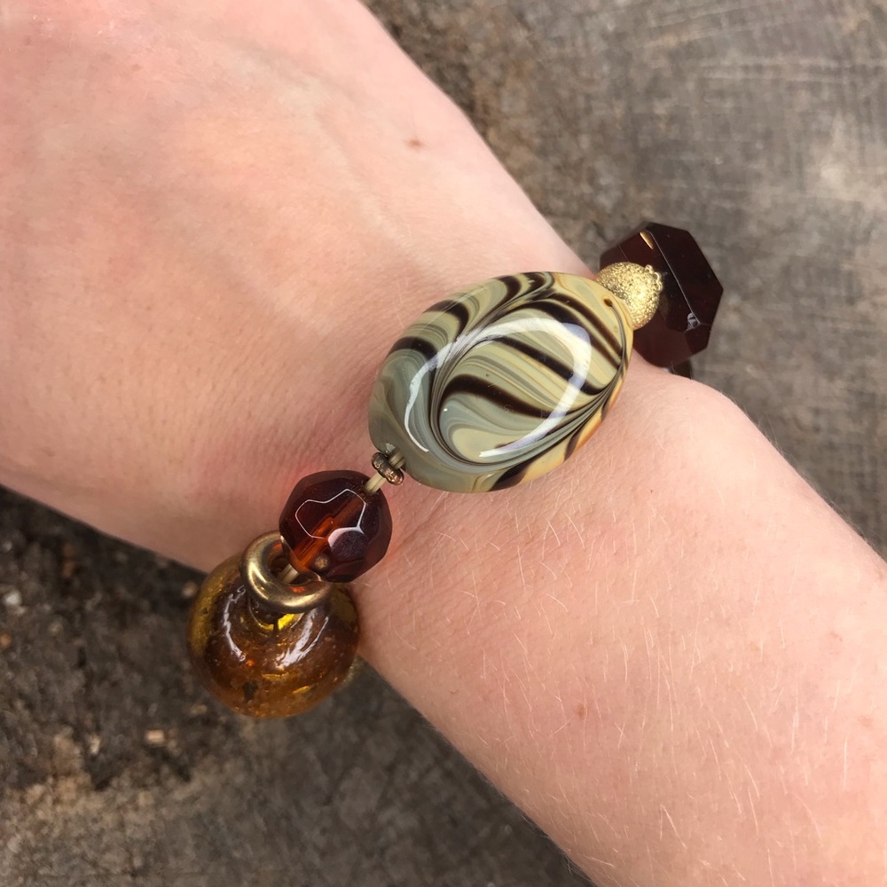 Y2K glass bead bracelet cream brown amber stretch
